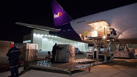 And address is 2903 sprankle avenue, memphis, tn 38118, united states fedex express is a subsidiary of the fedex corporation that was formed in the year 1971. The FedEx Memphis Night Sort | Cyber attack, Business ...