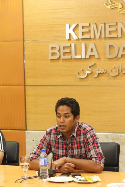 Meningkatkan kesedaran dan penyertaan orang awam dalam psh. BLOG VIRAL: Pertandingan Mencipta Logo Kementerian Belia ...