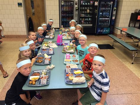 Mrsrobinsons Kindergarten Class School Lunch