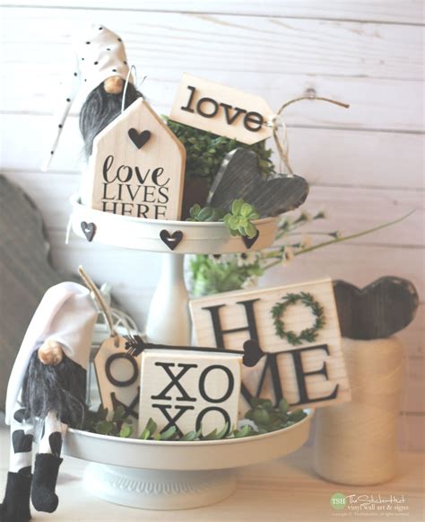 Home And Living 3 Tiered Sign Mini Love Sign Wall Décor Pe