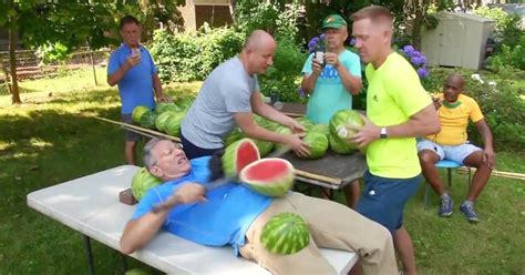 Man Slices Watermelons On Stomach To Set New Guinness World Record Cbs Philadelphia