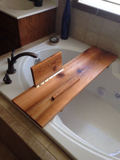 So of course, i needed a diy bath tub tray. http://teds-woodworking.digimkts.com/ DYI is the best ebenisterie woodworking Bath caddy with ...