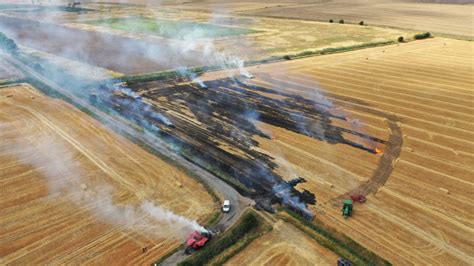 Firefighters Battling Large Blaze Near West Pinchbeck The Voice