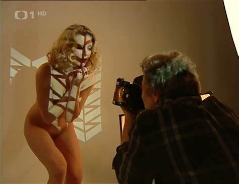 Nude Video Celebs Anna Kulovana Nude Dobra Ctvrt S01 2005
