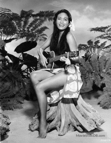 Mutiny On The Bounty Promo Shot Of Tarita Teriipia Hollywood Vintage Hawaii Mutiny On The Bounty
