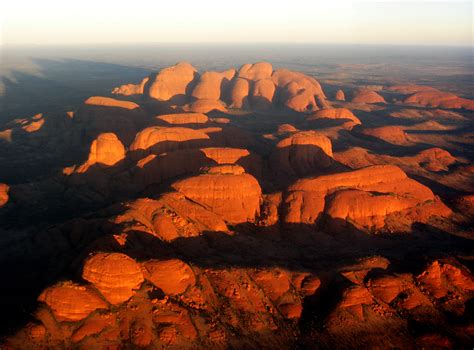 Uluru/ayers rock, giant monolith, one of the tors (isolated masses of weathered rock) in southwestern northern territory, central australia. Images Cart : Ayers Rock in Uluru National Park Australia