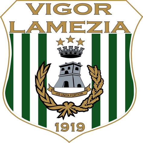 Lo stemma del sassuolo, che risulta in uso perlomeno dal 2001, è costituito da uno scudo decorato nella parte inferiore da strisce nere e verdi, oltre che da un pallone da calcio. Vigor Lamezia Calcio - Lamezia Terme-ITA | Calcio, Squadra ...