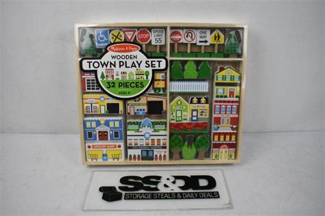 Melissa And Doug Wooden Town Play Set With Storage Tray 32 Pieces New