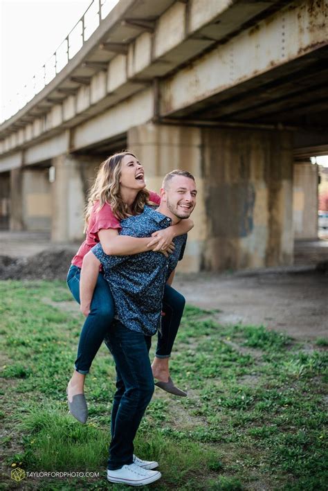 Aly Taylor Fort Wayne Indiana Engagement Photographer — Taylor