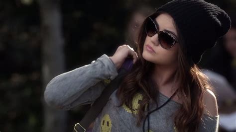 7 Times ‘pretty Little Liars Aria Montgomery Was Totally You When Clothes Shopping