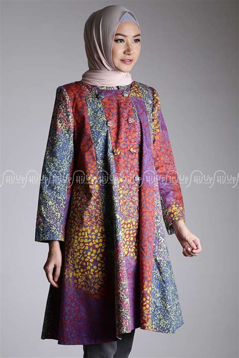 Jika tidak kami akan mengirimkan size yang tersedia. Model Batik Wanita Muslimah | Wanita, Model pakaian, Model ...