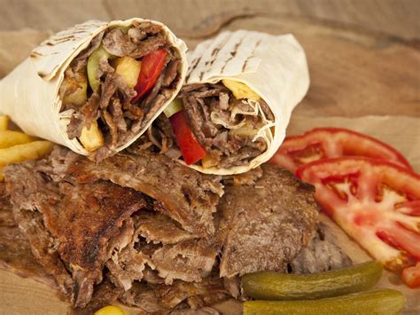 طرز تهیه کباب ترکی حرفه ای و لذیذ با گوشت چرخ کرده در تابه و فر