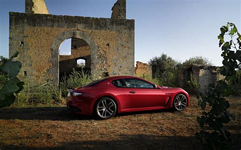 Scarica Sfondi Maserati Granturismo Mc Stradale Red Maserati Italy Monitor Con Risoluzione