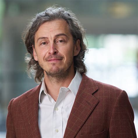 Why Neuroscience Matters, with Ilya Monosov - CHOOSE TO BE CURIOUS