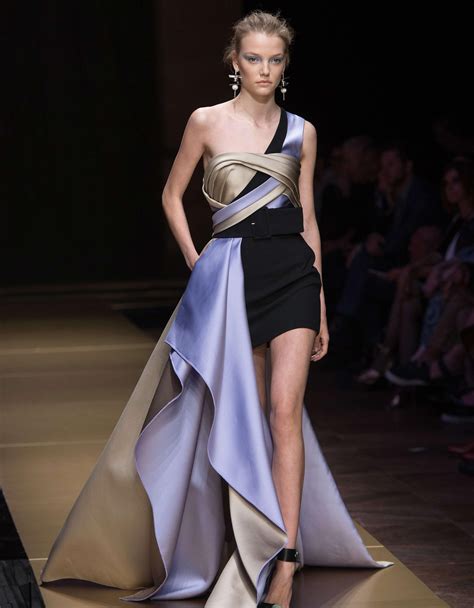 D Fil Atelier Versace Haute Couture Automne Hiver Paris Elle