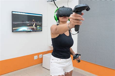 Conheça Três Casas Que Oferecem Jogos Em Realidade Virtual 06082018 Passeios Guia Folha