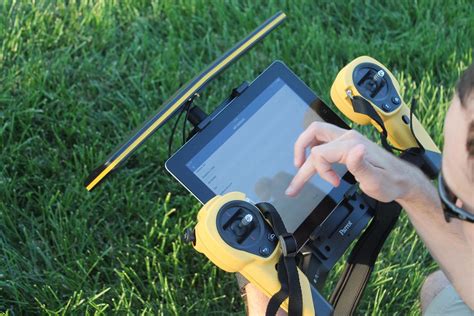 review parrot bebop drone  skycontroller