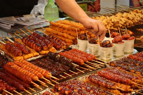 Cheatsheet To The Best Street Eats In Seoul