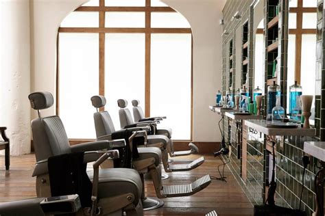 Inside An Amazingly Designed NYC Barbershop - Airows