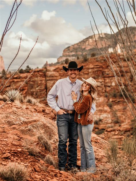Sedona Couples Shoot Cute Country Couples Photo Poses For Couples Country Couple Pictures
