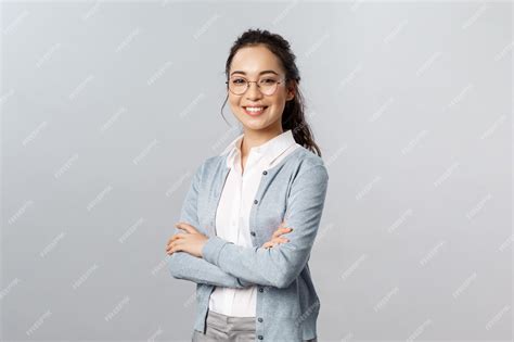 Premium Photo Attractive Asian Female Entrepreneur