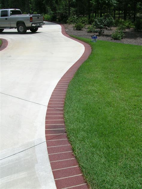 Pin By Alexandra Norwood On Outdoor Living Spaces Brick Edging