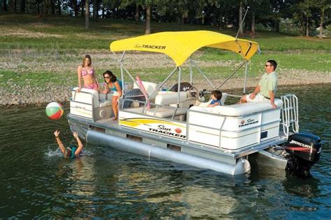 Research Sun Tracker PARTY BARGE Signature Series Pontoon Boat On Iboats Com