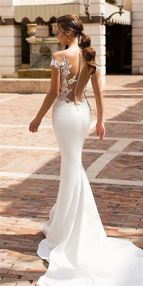 Modern Wedding Dresses 18 Styles To Stand Out Bohemian Bride Dress