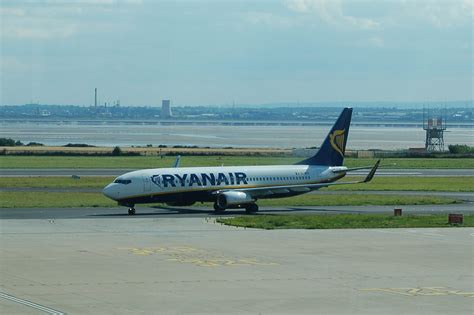 Ryanair Boeing 737 8as Ei Dpg Liverpool John Lennon Airp Flickr