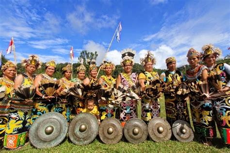 Gong Dance Traditional Dance Of Dayak Tribe In East Kalimantan My