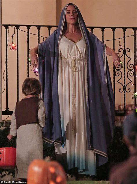 Sofia Vergara Dresses As Virgin Mary While Ed Oneill Goes