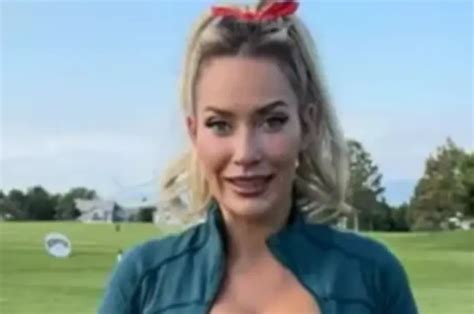 Paige Spiranac Shows Off Her Goodies While Giving Golf Tips To Her Fans