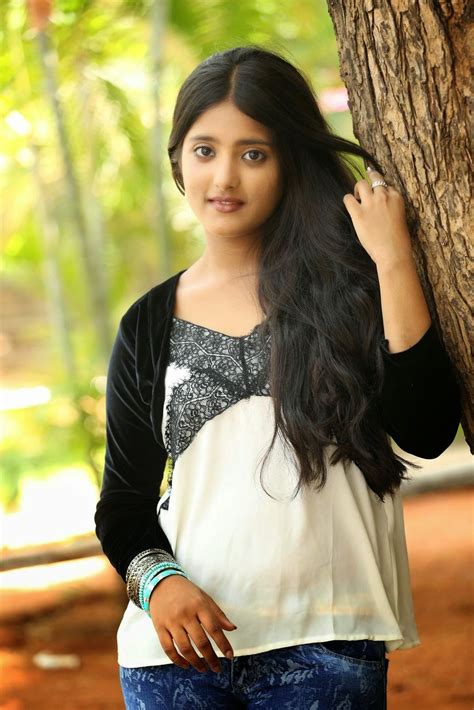 actress ulka gupta latest images bolly actress pictures