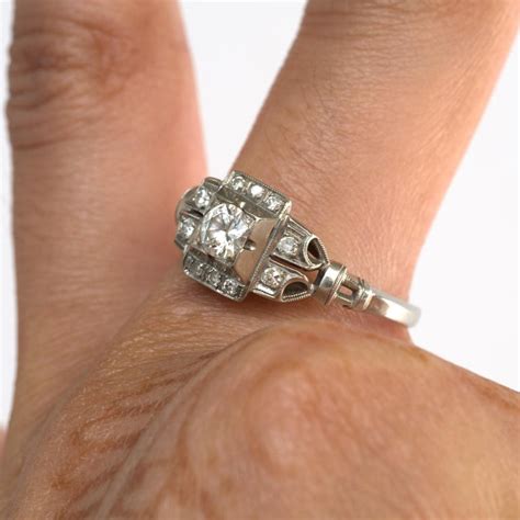 Partner with primestyle, the leader in online engagement rings. .30 Carat Diamond Platinum Engagement Ring For Sale at 1stdibs