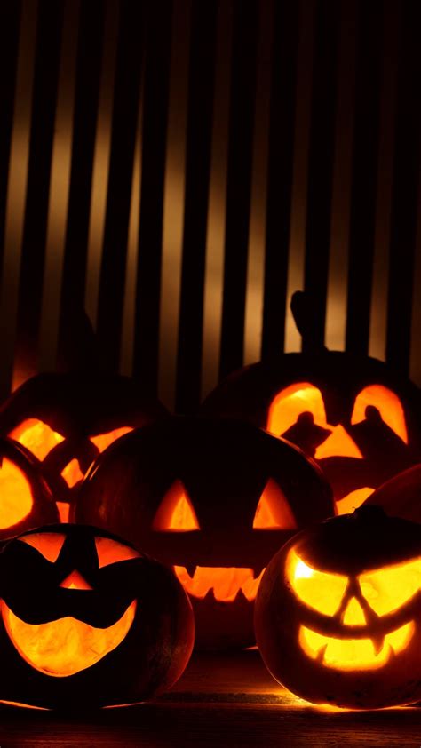 Halloween Phone Wallpapers (73+ images)