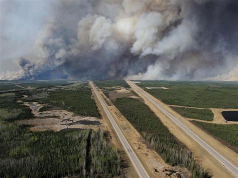 Destroyed By Wildfire Massive Canadian Wildfire Cbs News