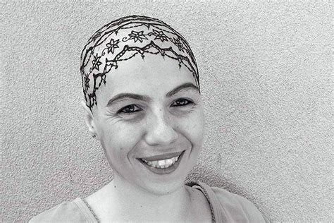 Elegant Henna Tattoo Crowns Help Cancer Patients Cope With Their Hair Loss Design You Trust