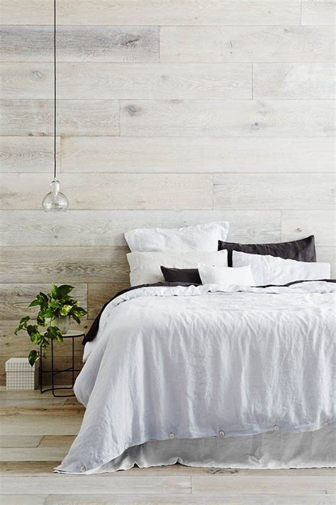 Le style scandinave est très utilisé pour donner à nos pièces une atmosphère cosy sans se ruiner. Décoration Nature - chambre chalet style scandinave ...