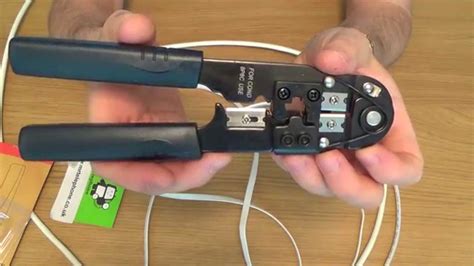 Check spelling or type a new query. How To use a RJ45 Crimp Tool, Crimping tool for CAT5 / CAT6 Ethernet 8P8C Plugs. - YouTube