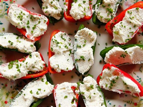 Here are 12 of our favorite christmas appetizer recipes. 90+ Easy Holiday Appetizers | Holiday Recipes: Menus, Desserts, Party Ideas from Food Network ...