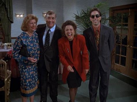 Elaine Benes Best 90s Fashion And Outfits From Seinfeld Top Tv Shows