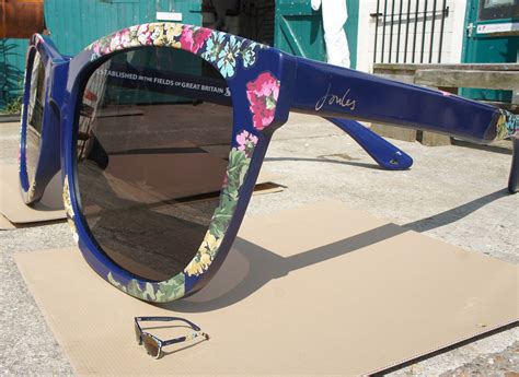 Mondottica Giant Sunglasses Prop Plunge Creations