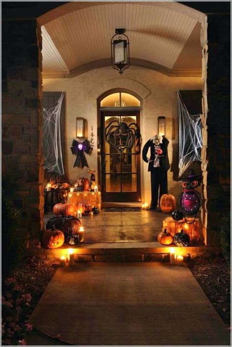 20 Halloween Balcony Decorating Ideas