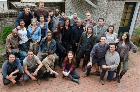 Sdcc 2016 The Walking Dead Cast And Crew Talk Around Season 7 Character Relationships And All