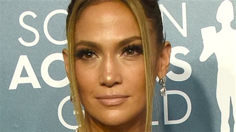 Jennifer Lopez Shows Off Her Famous Curves In A Sleek Nude Dress On Dinner Date With Ben Affleck
