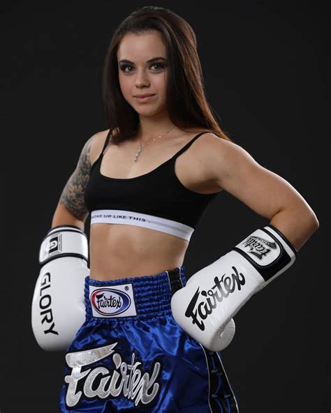 Kick Boxing Girl Cute Boxers Best Thai Beautiful Athletes Women Boxing Kickboxing Muay