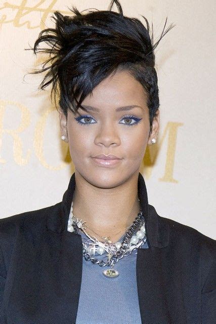 Rihanna Perfect Wavy Hair Wavy Hair Hair