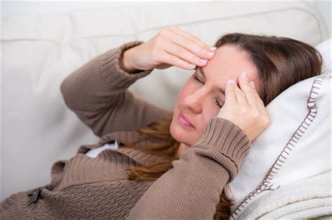 Im anfangsstadium von gürtelrose sind die symptome selten eindeutig: Augenherpes Symptome und Behandlung