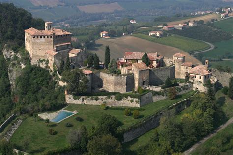I Castelli Del Ducato Di Parma E Piacenza Nel Territorio Piacentino