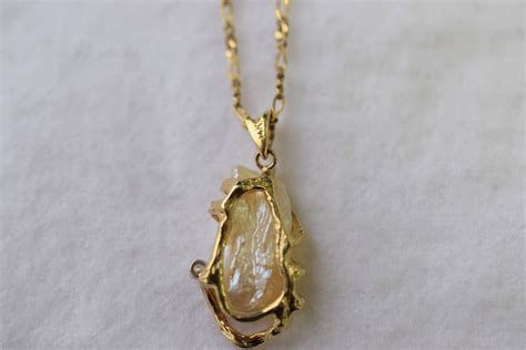 Biwa Pearl Pendant With Diamond 14K Yellow Gold Etsy UK